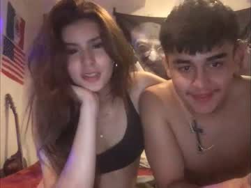 couple
        dreella cam image #128561