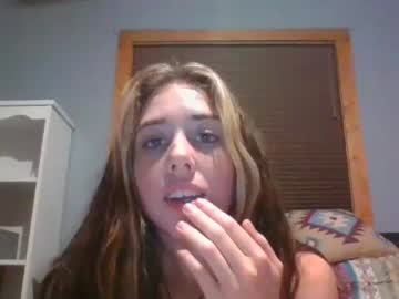 girl
        vikki_french cam image #101110