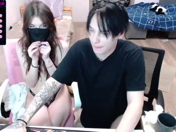 couple
        weekend_show cam image #35273