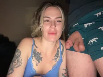 couple
        beautyandthecock69 cam image #70213