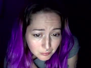 girl
        shleemf cam image #73137