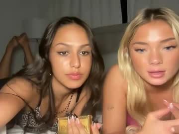 girl
        taylorhaven cam image #201673
