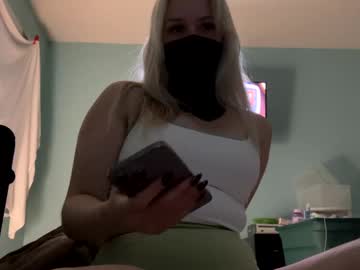 girl
        snowwbunn cam image #187102