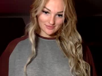 girl
        slimthiccchick cam image #40040