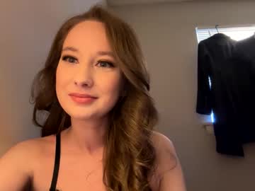 girl Latina Sex Cam with leightonleighxo