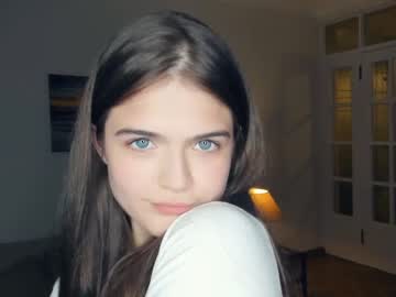 girl
        look_my_passion cam image #125035