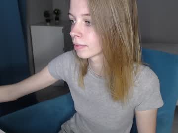girl
        emyli_ray cam image #23616