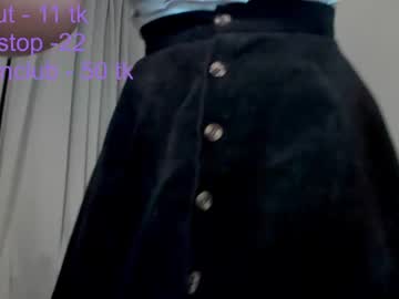 girl
        amy_doux cam image #41943