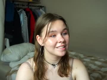 girl
        sugar__freee cam image #104292
