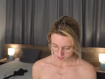girl
        fellissa cam image #185651