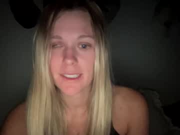 girl Latina Sex Cam with beachbabi