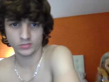 couple
        bigt42069420 cam image #154223