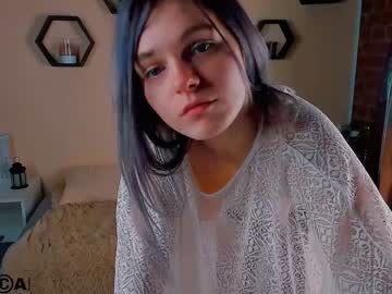 girl
        pussysaurus_ cam image #155275