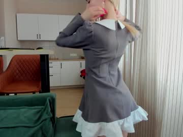 girl
        stephanie1414 cam image #81117