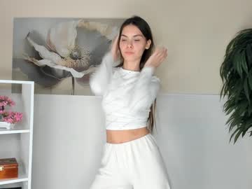 girl
        elviachaplin cam image #147004
