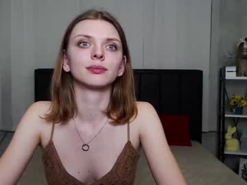girl
        sweettjenny cam image #66934