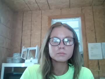 girl
        ellieozark cam image #100656