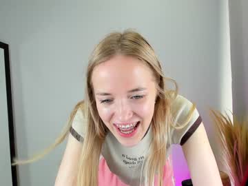 girl
        a_m_e_l_i_a cam image #95663