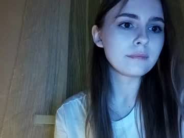 girl
        jennyjansen cam image #114850