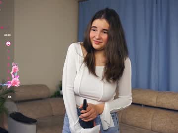 girl
        aftonbunkers cam image #206704