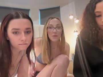 girl
        selenamenda cam image #214401
