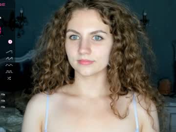 girl
        victoriaklein cam image #120743