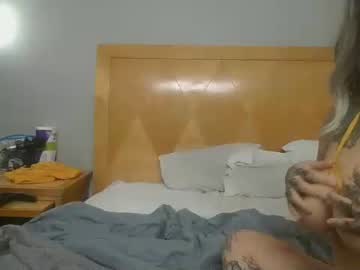 couple
        rozyrecklezz cam image #60719