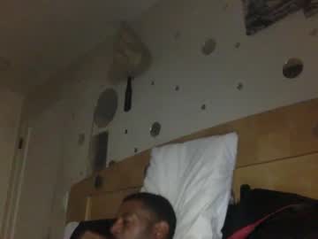 couple
        ronionly24 cam image #112923