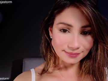 girl
        alejastorm cam image #15562