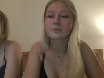 girl
        miaaastone cam image #230616