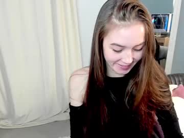 girl
        ami_paris cam image #131192