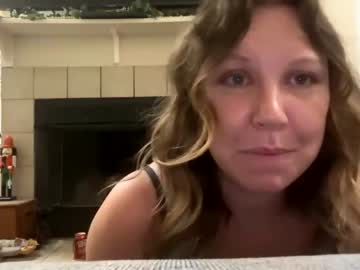 girl
        missboots420 cam image #136249