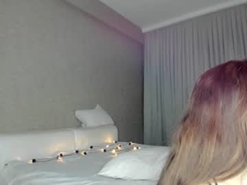 couple
        twerk_dance_live cam image #58246