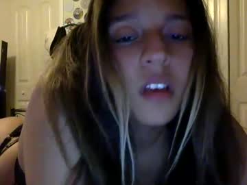 girl
        ally_alysse cam image #200400