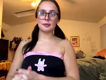 girl
        phe_sloan cam image #213162