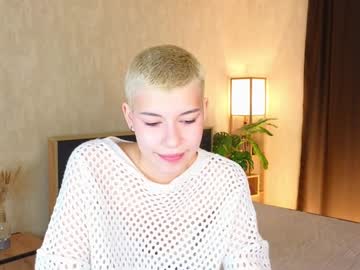 girl
        riskyteaseee cam image #211257