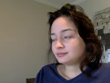 girl
        hali0324 cam image #140342