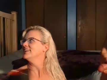 couple
        gloryummy cam image #256542