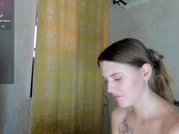 girl
        aliceinstreamland13 cam image #220704