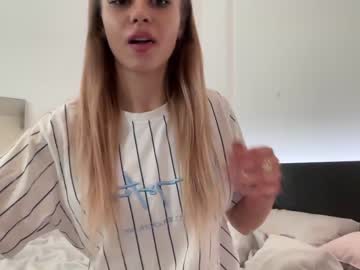 girl
        mileysirus cam image #145158