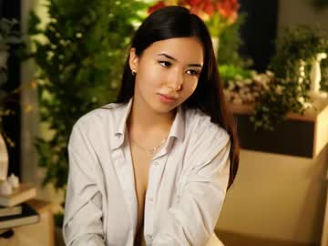 girl
        moonlight_silk cam image #198908