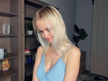 girl
        goldest_soul cam image #111175