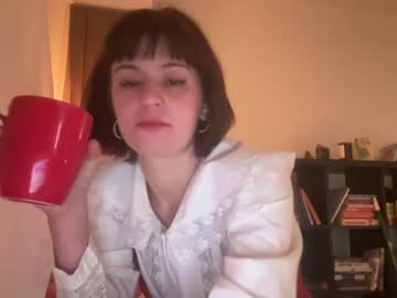 girl
        olive__nextdoor cam image #91137