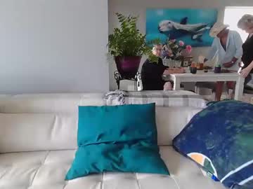 couple Latina Sex Cam with smallpenisbigtongue