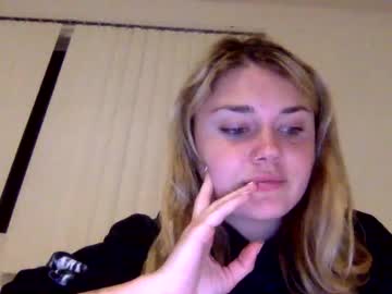 girl
        cassidyyqueen cam image #82300
