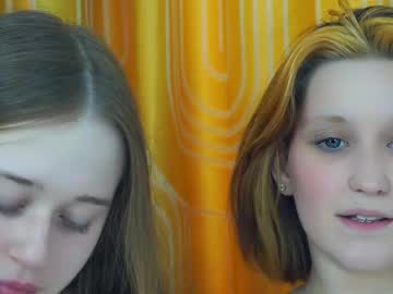 couple Latina Sex Cam with synnefarmer