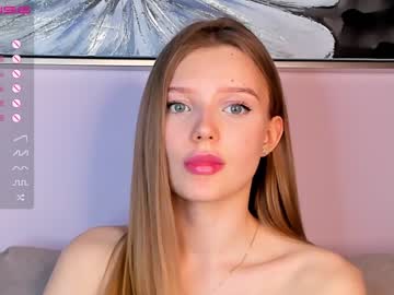 girl
        aryawayne cam image #59197