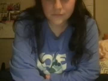 girl
        baileyflowers98 cam image #153328