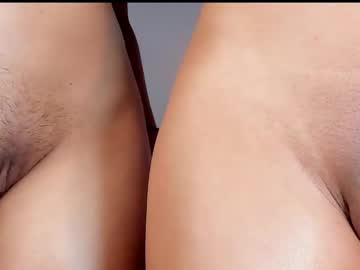 couple
        lilibluex cam image #225557