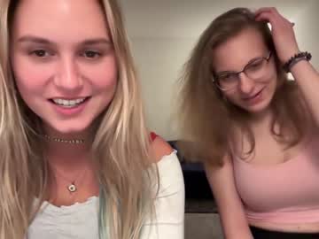girl
        lillybambus cam image #121798